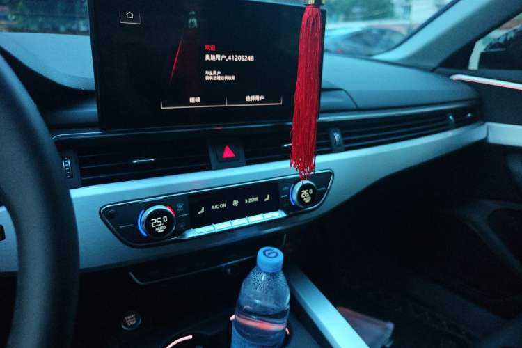 Used Audi A4L 2025 2 Million Units Enjoyment Version 40 TFSI Stylish and Dynamic Type Audio And AC Panel