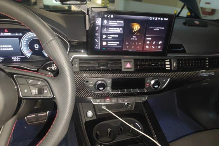 Used Audi A4L 2025 2 Million Units Enjoyment Edition 45 TFSI quattro Prestige Dynamic Type Audio And AC Panel