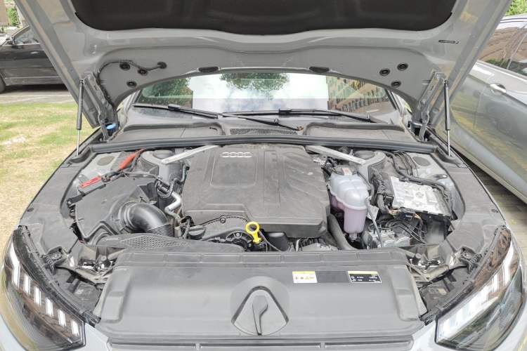Used Audi A4L 2025 2 Million Units Enjoyment Edition 45 TFSI quattro Prestige Dynamic Type Engine Bay