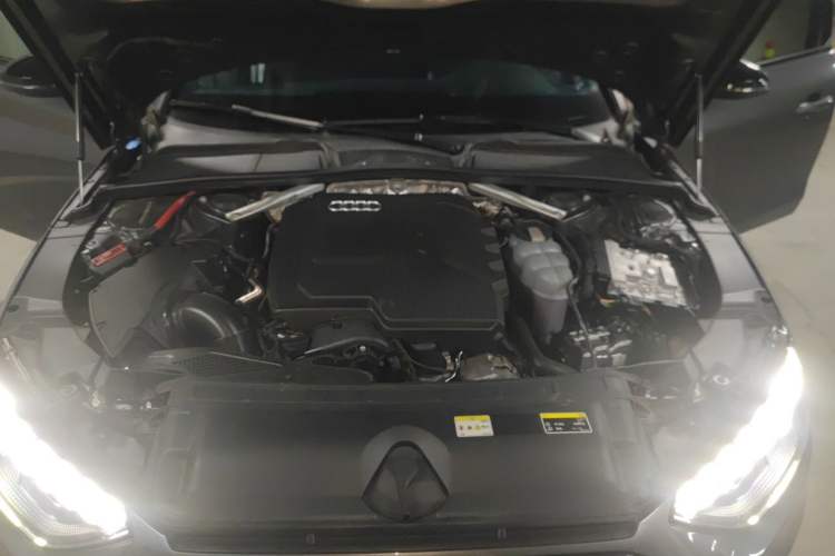 Used Audi A4L 2025 2 Million Units Enjoyment Edition 45 TFSI quattro Prestige Dynamic Type Engine Bay