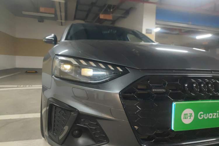 Used Audi A4L 2025 2 Million Units Enjoyment Edition 45 TFSI quattro Prestige Dynamic Type Right Front Headlight