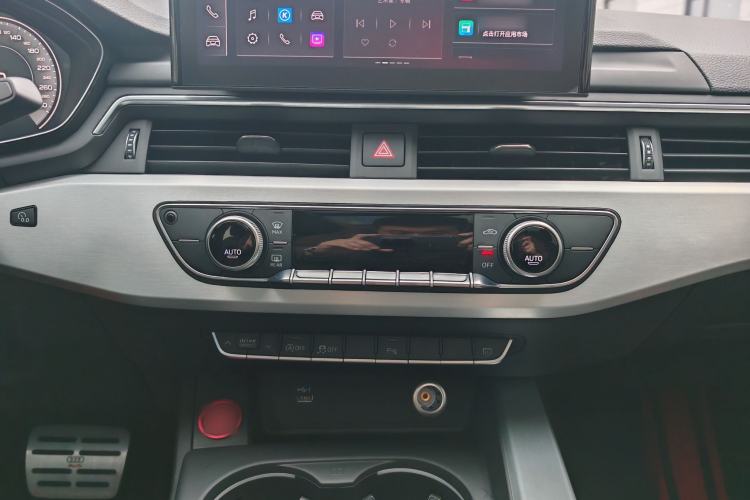 Used Audi A4L 2025 2 Million Units Enjoyment Version 40 TFSI Stylish and Dynamic Type Audio And AC Panel