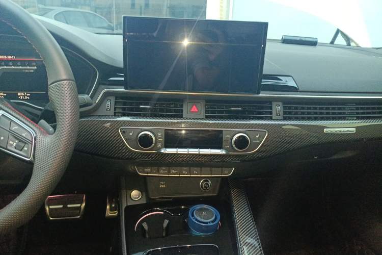 Used Audi A4L 2025 2 Million Units Enjoyment Edition 45 TFSI quattro Prestige Dynamic Type Audio And AC Panel