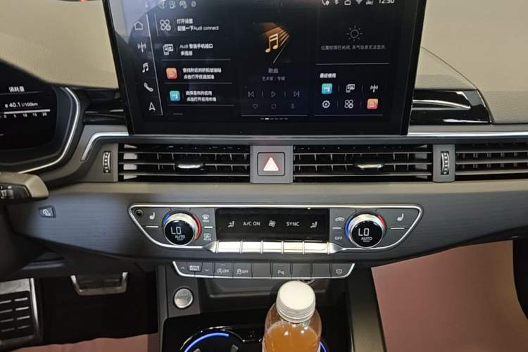 Used Audi A4L 2025 2 Million Units Enjoyment Version 40 TFSI Luxury Dynamic Edition Audio And AC Panel