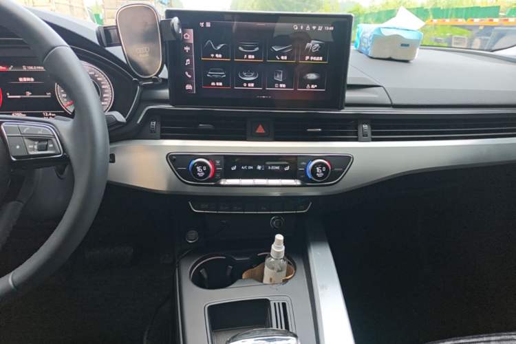 Used Audi A4L 2025 2 Million Units Enjoyment Version 40 TFSI Stylish and Dynamic Type Audio And AC Panel