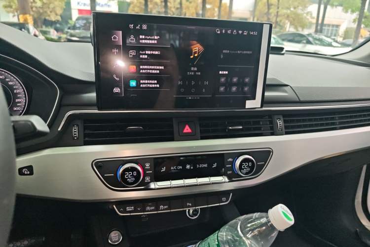 Used Audi A4L 2025 2 Million Units Enjoyment Version 40 TFSI Stylish and Dynamic Type Audio And AC Panel
