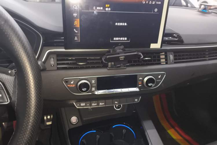 Used Audi A4L 2025 2 Million Units Enjoyment Version 40 TFSI Luxury Dynamic Edition Audio And AC Panel