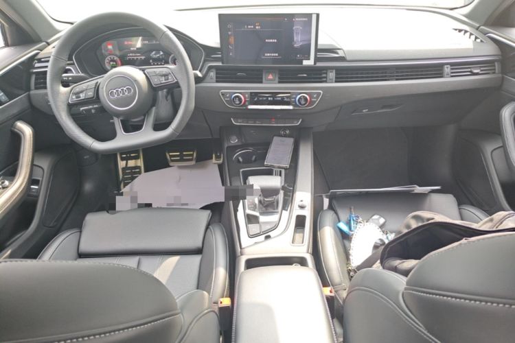 Used Audi A4L 2025 2 Million Units Enjoyment Version 40 TFSI Luxury Dynamic Edition Center Console