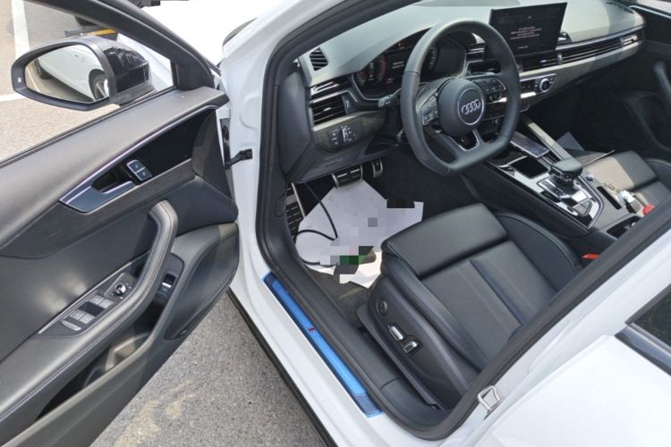 Used Audi A4L 2025 2 Million Units Enjoyment Version 40 TFSI Luxury Dynamic Edition Driver Seat
