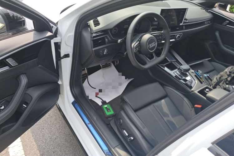 Used Audi A4L 2025 2 Million Units Enjoyment Version 40 TFSI Luxury Dynamic Edition Driver Seat