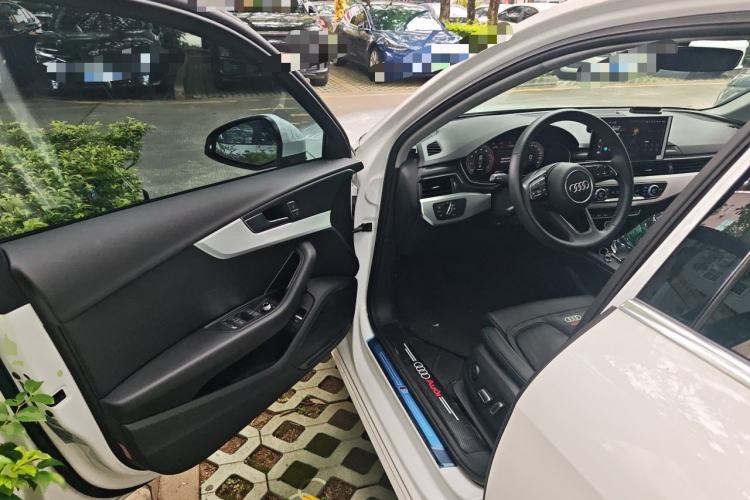 Used Audi A4L 2025 2 Million Units Enjoyment Version 40 TFSI Stylish and Dynamic Type Driver Seat