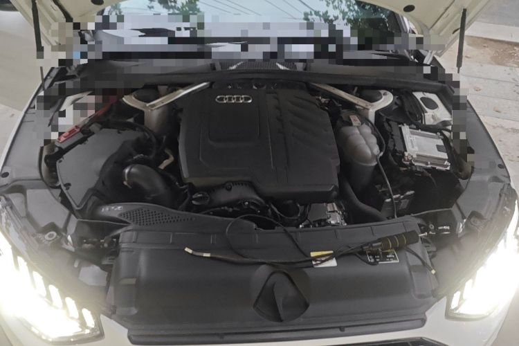 Used Audi A4L 2025 2 Million Units Enjoyment Version 40 TFSI Luxury Dynamic Edition Engine Bay