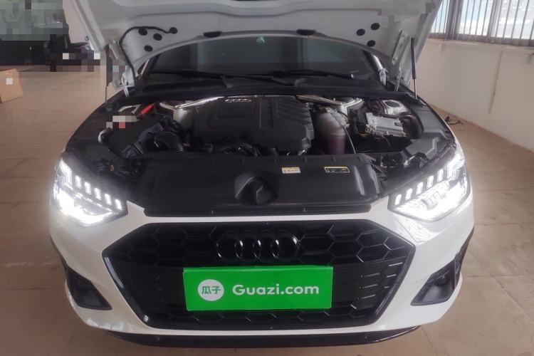 Used Audi A4L 2025 2 Million Units Enjoyment Version 40 TFSI Luxury Dynamic Edition Engine Bay