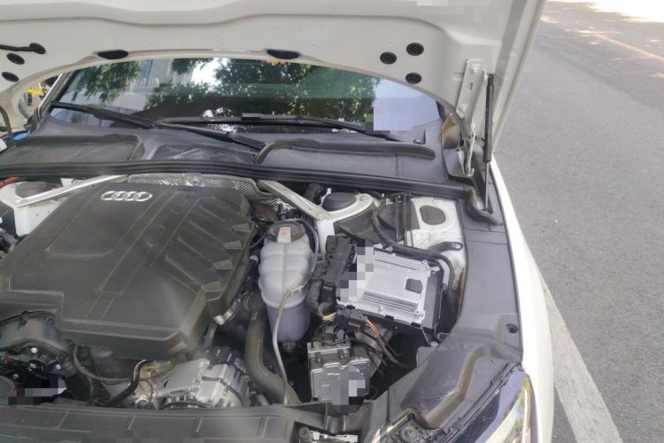 Used Audi A4L 2025 2 Million Units Enjoyment Version 40 TFSI Luxury Dynamic Edition Engine Bay Left