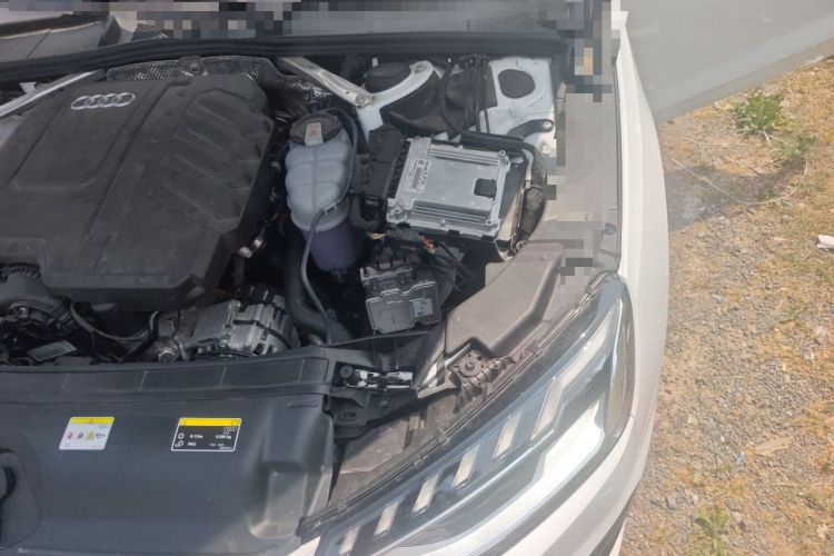 Used Audi A4L 2025 2 Million Units Enjoyment Version 40 TFSI Luxury Dynamic Edition Engine Bay Left