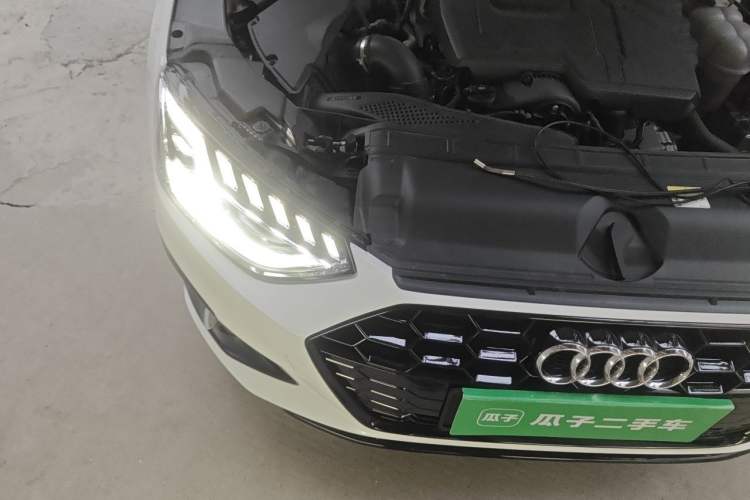 Used Audi A4L 2025 2 Million Units Enjoyment Version 40 TFSI Luxury Dynamic Edition Engine Bay Right