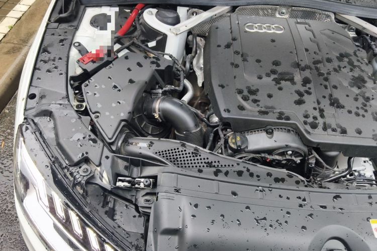 Used Audi A4L 2025 2 Million Units Enjoyment Version 40 TFSI Stylish and Dynamic Type Engine Bay Right