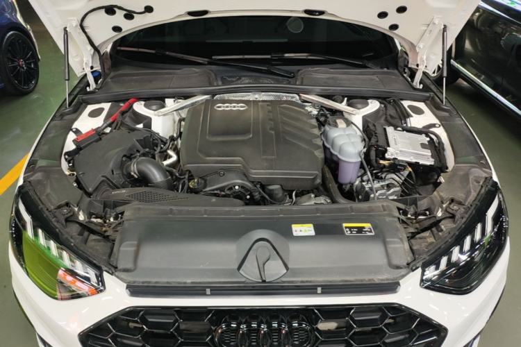 Used Audi A4L 2025 2 Million Units Enjoyment Version 40 TFSI Luxury Dynamic Edition B&O Starry Night Edition Engine Bay