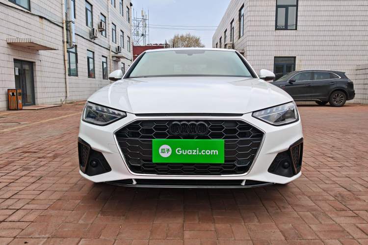 Used Audi A4L 2025 2 Million Units Enjoyment Version 40 TFSI Stylish and Dynamic Type Exterior 1