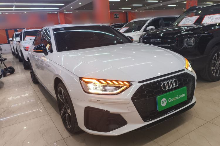 Used Audi A4L 2025 2 Million Units Enjoyment Version 40 TFSI Luxury Dynamic Edition Exterior 1