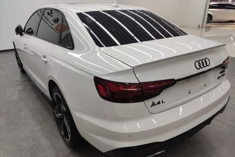 Used Audi A4L 2025 2 Million Units Enjoyment Version 40 TFSI Luxury Dynamic Edition B&O Starry Night Edition Exterior 2