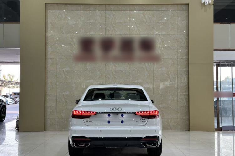 Used Audi A4L 2025 2 Million Units Enjoyment Version 40 TFSI Luxury Dynamic Edition Exterior 3