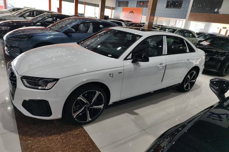 Used Audi A4L 2025 2 Million Units Enjoyment Version 40 TFSI Luxury Dynamic Edition Exterior 4