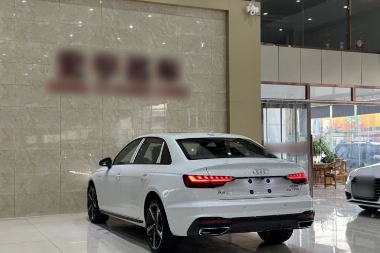 Used Audi A4L 2025 2 Million Units Enjoyment Version 40 TFSI Luxury Dynamic Edition Exterior 4