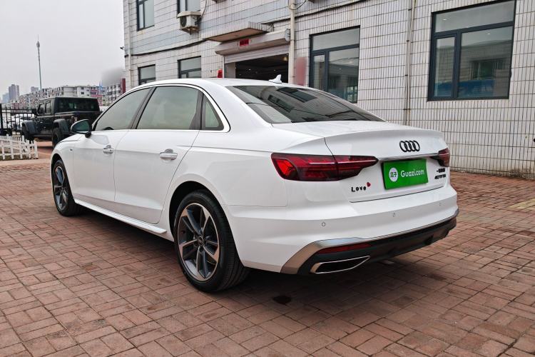 Used Audi A4L 2025 2 Million Units Enjoyment Version 40 TFSI Stylish and Dynamic Type Exterior 5
