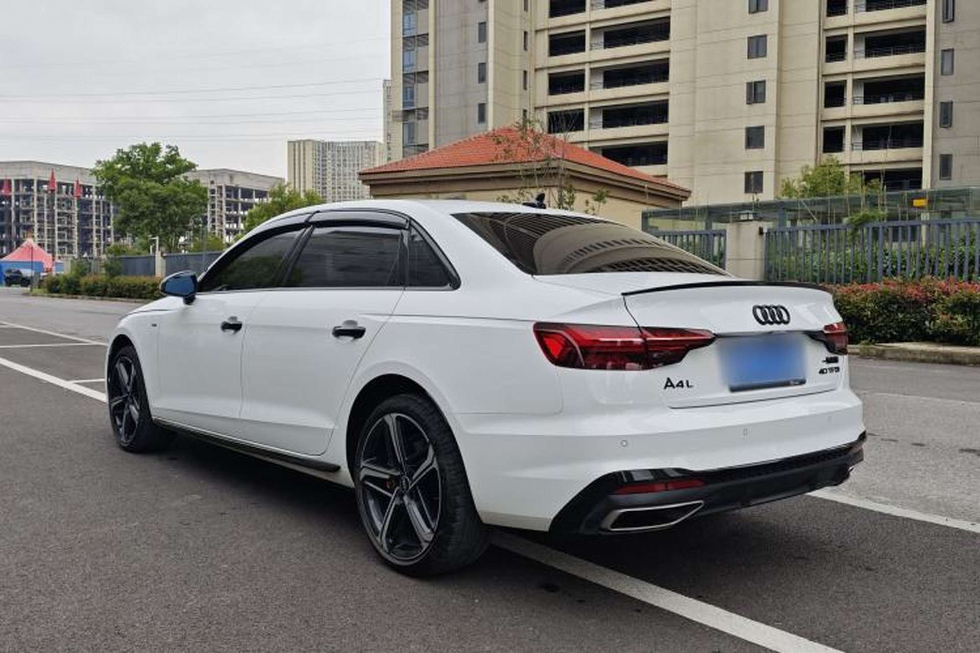 Used Audi A4L 2025 2 Million Units Enjoyment Version 40 TFSI Luxury Dynamic Edition Exterior 7