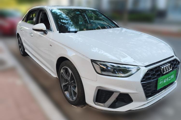 Used Audi A4L 2025 2 Million Units Enjoyment Version 40 TFSI Stylish and Dynamic Type Front Right 45 Deg
