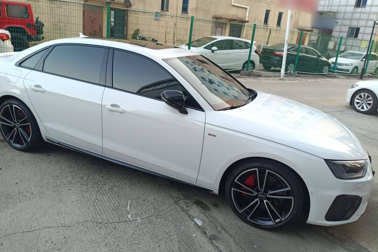 Used Audi A4L 2025 2 Million Units Enjoyment Edition 45 TFSI quattro Prestige Dynamic Type Front Right 45 Deg