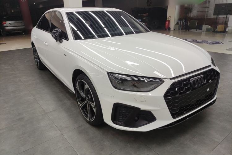 Used Audi A4L 2025 2 Million Units Enjoyment Version 40 TFSI Luxury Dynamic Edition B&O Starry Night Edition Front Right 45 Deg