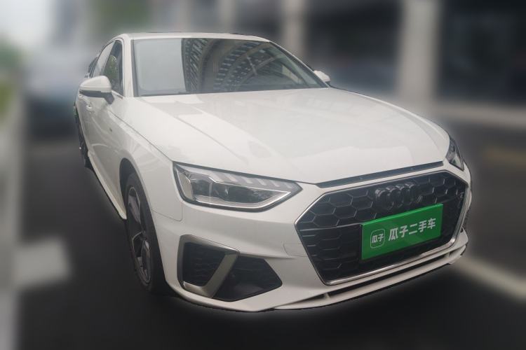 Used Audi A4L 2025 2 Million Units Enjoyment Version 40 TFSI Stylish and Dynamic Type Front Right 45 Deg