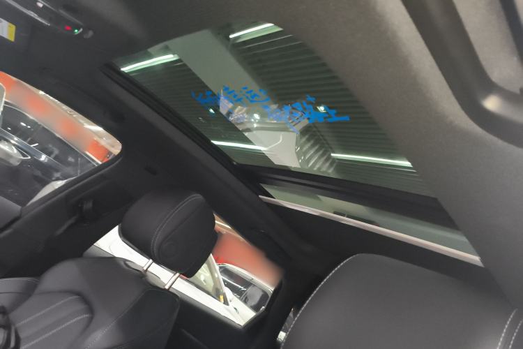 Used Audi A4L 2025 2 Million Units Enjoyment Version 40 TFSI Luxury Dynamic Edition Headliner