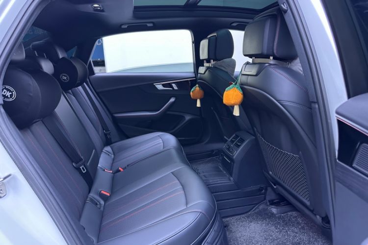 Used Audi A4L 2025 2 Million Units Enjoyment Version 40 TFSI Luxury Dynamic Edition B&O Starry Night Edition Interior 3