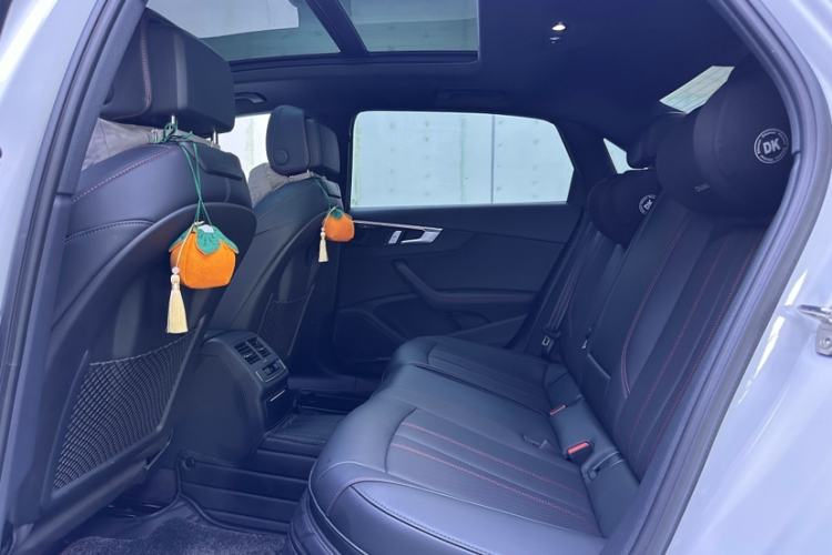 Used Audi A4L 2025 2 Million Units Enjoyment Version 40 TFSI Luxury Dynamic Edition B&O Starry Night Edition Interior 4