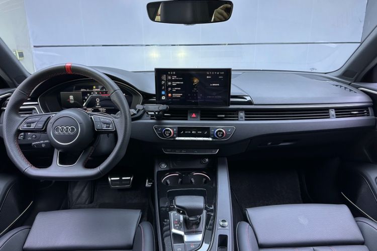 Used Audi A4L 2025 2 Million Units Enjoyment Version 40 TFSI Luxury Dynamic Edition B&O Starry Night Edition Interior 5