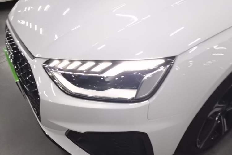 Used Audi A4L 2025 2 Million Units Enjoyment Version 40 TFSI Luxury Dynamic Edition Left Front Headlight