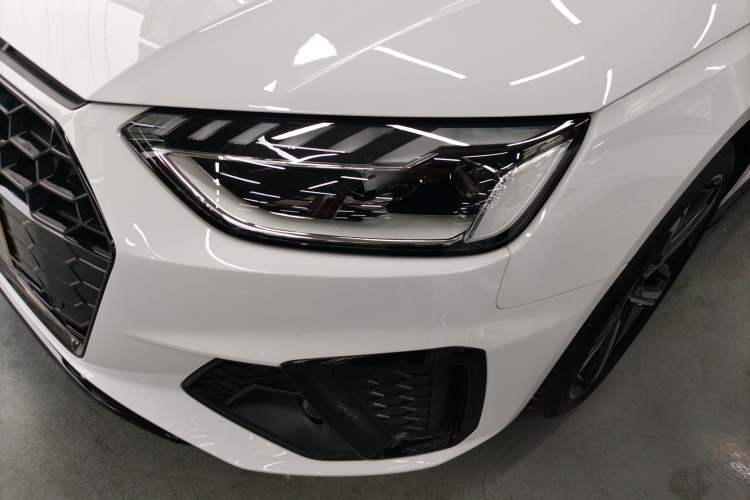 Used Audi A4L 2025 2 Million Units Enjoyment Version 40 TFSI Luxury Dynamic Edition Left Front Headlight