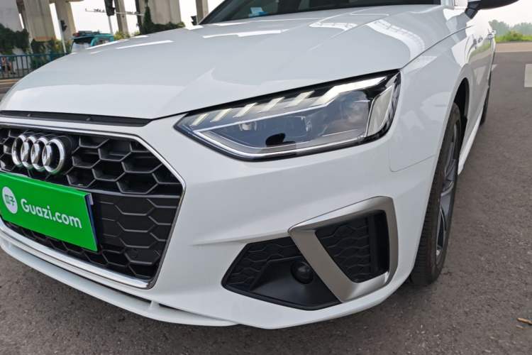 Used Audi A4L 2025 2 Million Units Enjoyment Version 40 TFSI Stylish and Dynamic Type Left Front Headlight