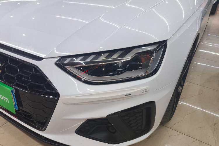 Used Audi A4L 2025 2 Million Units Enjoyment Version 40 TFSI Luxury Dynamic Edition Left Front Headlight