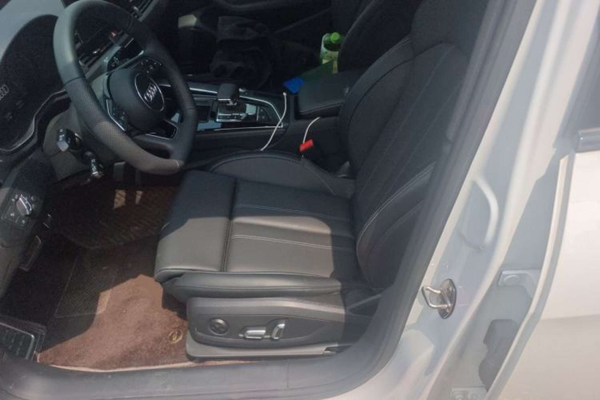 Used Audi A4L 2025 2 Million Units Enjoyment Version 40 TFSI Luxury Dynamic Edition Left Front Seat