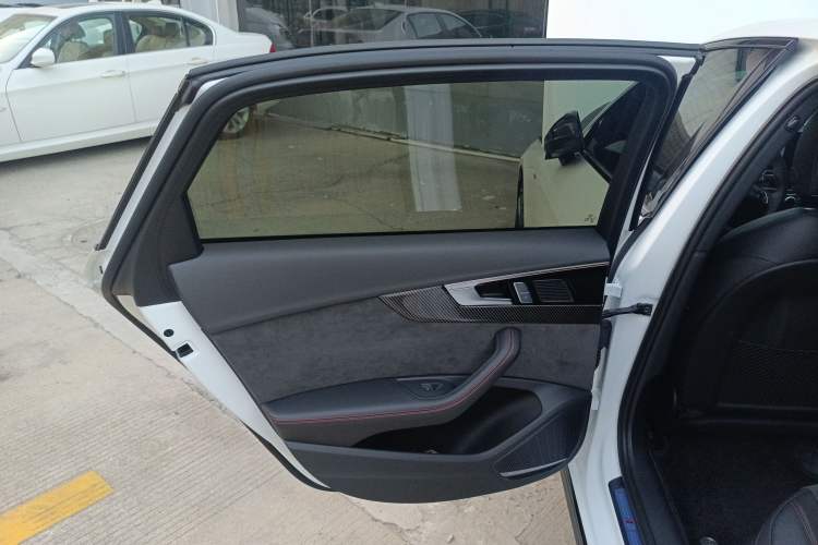 Used Audi A4L 2025 2 Million Units Enjoyment Edition 45 TFSI quattro Prestige Dynamic Type Left Rear Door Interior