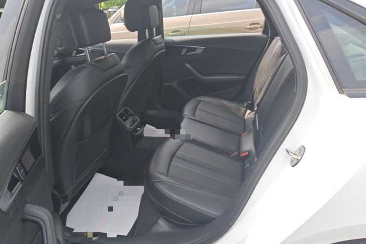 Used Audi A4L 2025 2 Million Units Enjoyment Version 40 TFSI Luxury Dynamic Edition Left Rear Seat