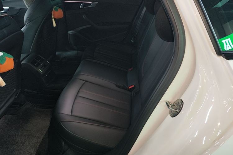 Used Audi A4L 2025 2 Million Units Enjoyment Version 40 TFSI Luxury Dynamic Edition B&O Starry Night Edition Left Rear Seat