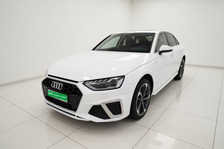 Audi A4L 2025 2 Million Units Enjoyment Version 40 TFSI Stylish and Dynamic Type