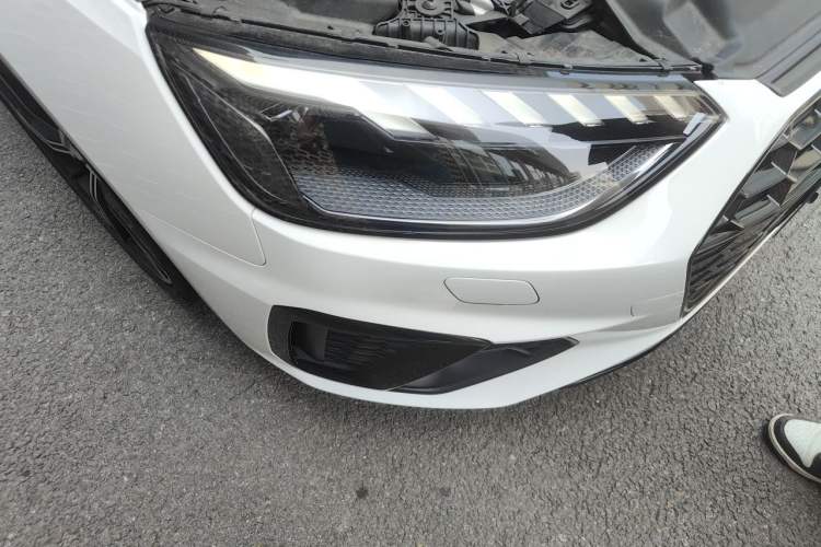 Used Audi A4L 2025 2 Million Units Enjoyment Version 40 TFSI Luxury Dynamic Edition B&O Starry Night Edition Right Front Headlight