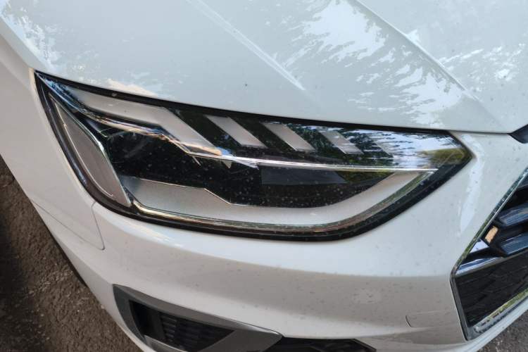 Used Audi A4L 2025 2 Million Units Enjoyment Version 40 TFSI Stylish and Dynamic Type Right Front Headlight