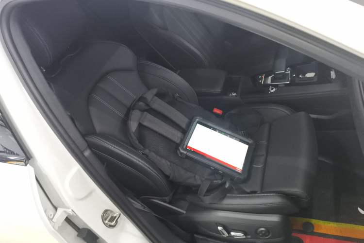 Used Audi A4L 2025 2 Million Units Enjoyment Version 40 TFSI Luxury Dynamic Edition Right Front Seat